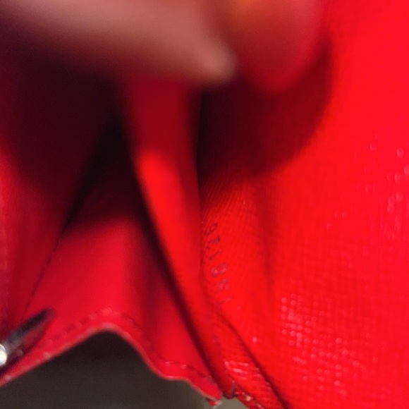 RARE authentic Louis Vuitton red epi leather twist lock  long wallet - Picture 13 of 13